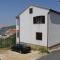 Apartment Metajna 6337c