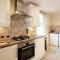 4BR Elegant Stay Golden Triangle Parking