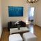 studio e - Quiet central business one bedroom apartment for 3 guests