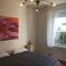 studio e - Quiet central business one bedroom apartment for 3 guests