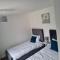 3 bedroom house-Ellesmere Port - Ellesmere Port