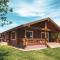 Tomatin - Luxury Two Bedroom Log Cabin with Hot Tub - Berwick-Upon-Tweed