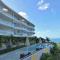 Three B Airlie 2 bedroom unit Seaviews & Pool