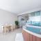 Three A Airlie Seaviews, Pool, Private Spa - Airlie Beach