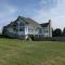 HUGE Crystal Lake 7 Acre Ranch w Pool and Indoor Spa - McHenry