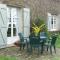 Gîte charmant avec cheminée, jardin privé et 3 chambres dans un ancien corps de ferme - FR-1-410-128 - Joué-lʼAbbé