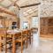 Charming villa in the countryside with swimmingpool