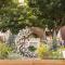 LikeU Guest house