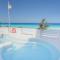 Exclusive studio on the beach, minimalist, gym, pool, jacuzzi, balcony - 坎昆