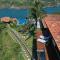 Cliffside Luxury Inn