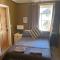 Top House -Stylish property in village location