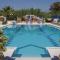 PARADISE APARTMENTS & SUITES