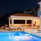Secluded house - guaranteed privacy - heated pool