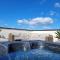 La Villa Thelma 5 étoiles, piscine, sauna et jacuzzi