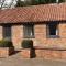 Stables Cottage - Garton