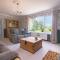Calm Scottish Country Escape with Hot Tub Sleeps 6
