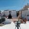 Charming House in Íllar with Mountain View and Balcony - Illar