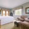 Trumpeter Inn