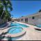 Amazing 5 Bedroom Heated Pool/Jacuzzi/Gameroom - Deerfield Beach