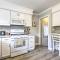 Charming Old Saybrook Cottage Less Than 1 Mi to Beach - Old Saybrook