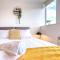 Stylish 2 bed flat in Basingstoke By 20Property Stays Short Lets & Serviced Accommodation - Basingstoke