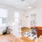 Soleil House - Unit C