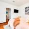 Soleil House - Unit D