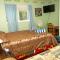 The Charming Hideaway-2 Beds-3 people In Hide-out Private Hidden Bedroom - 阿伯茨福德