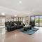 Modern Dawesville Foreshore Family Escape with Views - Dawesville