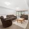 Modern Dawesville Foreshore Family Escape with Views - Dawesville