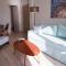 Kaiser Luxury Suites