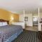 Days Inn & Suites by Wyndham Warner Robins Near Robins AFB - Warner Robins