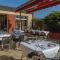 Hostellerie Saint Vincent Beauvais Aeroport