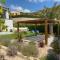 Stunning mountain views! Private Villa with fabulous communal pool!