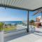 Beachfront Luxury Villa Glory