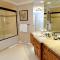 Crown Mansion Boutique Hotel & Villas