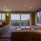 Top Decks Knysna S/C - Lovely Ocean Views!