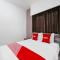 Super OYO Capital O 91665 D'prof Exclusive Guesthouse - Semarang