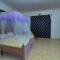 Ambassador Bridge Motel