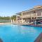 Ramada by Wyndham San Antonio Near SeaWorld - Lackland AFB