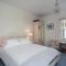 Bears Well Guest House