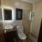 Modern 2-bedroom unit with pool and beach access - Banjul
