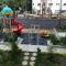 Modern 2-bedroom unit with pool and beach access