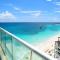 Suite at the best beach, balcony, stunning views, gym, jacuzi, pool - Cancún