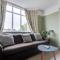 Cheerfull 3-Bedroom Home with parking & garden