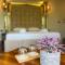 Secret Hotel,Korce