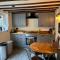 Cosy Flint Cottage
