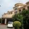Renest Shraddha Inn - Shirdi