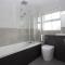 ST AUSTELL - Spacious Home, High Speed Wi-Fi, Free Parking, Garden