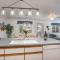 Walk to Downtown * 6 Guests * Pets * A/C! * No Stairs! - 莱文沃思